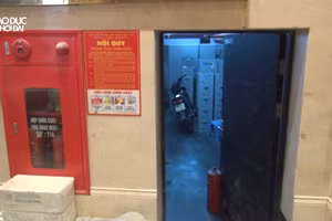 Quán karaoke chi tiền tỉ sửa chữa, chờ được mở lại