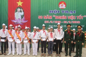 Học sinh làm việc tốt để hoàn thiện nhân cách