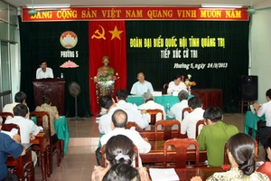 Cử tri phường 5 - TP Đông Hà góp ý kiến cho GD&amp;ĐT