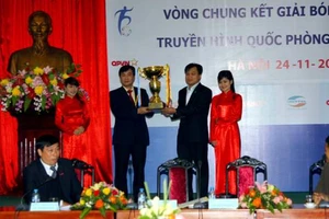 16 đội tham dự VCK giải bóng đá SV toàn quốc 2013