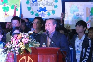 Cuộc thi Khoa học và Kỹ thuật dành cho học sinh trung học Hà Nội năm 2013