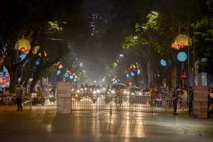 Phố đi bộ Hồ Gươm bắt đầu mở cửa trở lại từ ngày hôm nay 12/3.