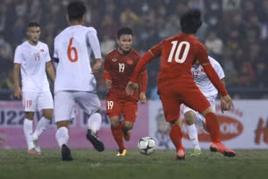 Thầy Park từng cho Quang Hải và các đồng đội đấu nội bộ với U22 Việt Nam.