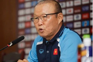 Thầy Park sẽ dự lễ bốc thăm vòng loại World Cup 2022 từ đầu cầu Hà Nội.