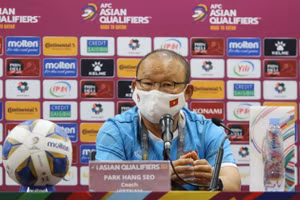 HLV Park Hang-seo bức xúc vì bị truyền thông Trung Quốc dựng chuyện.