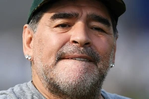 Điện thoại di động của Maradona sẽ được phép truy cập.