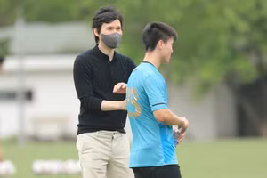 Thầy của Đỗ Duy Mạnh tại Hà Nội FC xin rút khỏi thành phần Ban huấn luyện tuyển Việt Nam.