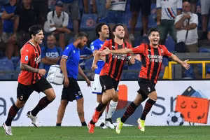 Brahim Diaz (phải) mừng bàn thắng ghi vào lưới Sampdoria.