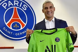 PSG gia hạn thành công với thủ thành Navas.