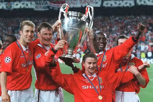 Man Utd vẫn nổi tiếng nhất thế giới dựa trên mức độ tìm kiếm Google.