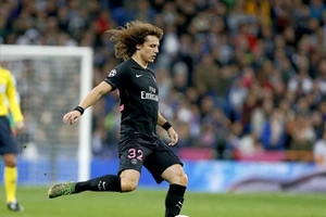 Luiz vẫn đang "ngồi chơi xơi nước" sau khi chia tay Arsenal trước 2 năm hợp đồng.