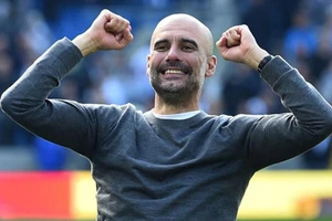  Pep Guardiola vừa cán mốc 200 chiến thắng cùng Man City, 500 chiến thắng trong sự nghiệp cầm quân chuyên nghiệp.