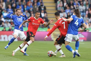 Ronaldo tịt ngòi trong trận cầu 6 bàn thắng.