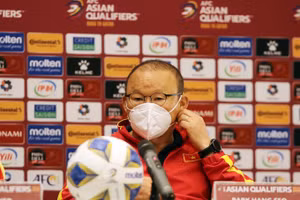 HLV Park Hang-seo phát biểu tại họp báo trước trận Việt Nam gặp Nhật Bản