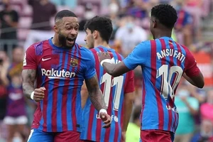 Depay và Fati trong chiến thắng 3-0 của Barcelona trước Levante