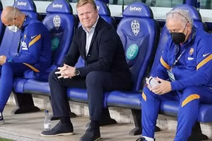 Ronald Koeman thừa nhận nguy cơ bị Barca sa thải.