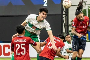 Baggott (số 30) trong trận Indonesia thắng Lào 5-1 hôm 12/12.