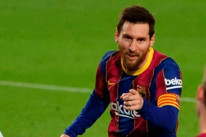 Messi và các đồng đội sẽ "cổ vũ" Real Madrid chiến Atletico.