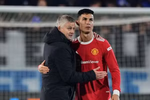 Solskjaer vẫn trắng tay sau gần 3 năm dẫn dắt Man Utd.