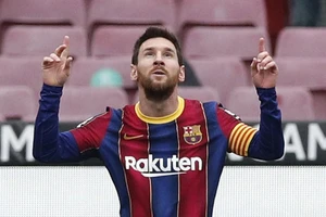 Messi đập tan mọi lời chỉ trích nhắm vào anh bằng phong độ hủy diệt.