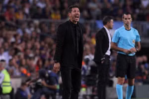 Simeone chưa thể giúp Atletico Madird thắng tại Nou Camp.