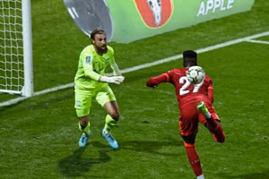 Origi ghi bàn "siêu dị" cho Liverpool ở Cup Liên đoàn Anh.