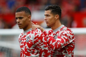 Greenwood thờ ơ với đàn anh Ronaldo.
