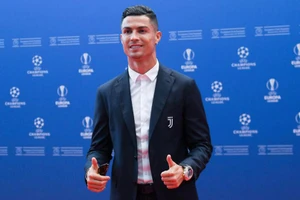 Ronaldo kiếm được 370 triệu euro/năm nhờ mạng xã hội.