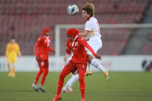 Việt Nam dội cơn mưa bàn thắng vào lưới Maldives.