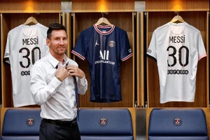 Messi đã trở thành người của PSG nhưng Barca vẫn phải trả anh số tiền lớn về "lòng trung thành".