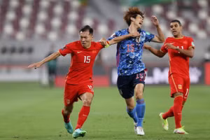 Đội trưởng Wu Xi (số 15) sẽ vắng mặt trong trận đấu giữa Trung Quốc với đội tuyển Việt Nam.