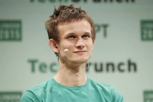 Lập trình viên 27 tuổi Vitalik Buterin trở thành tỷ phú tiền ảo trẻ nhất thế giới với khối tài 1,1 tỷ USD.