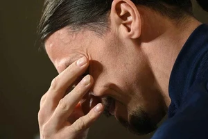 Ibrahimovic bật khóc khi nói về con trai.