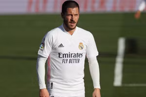 Hazard là một trong 9 cầu thủ Real Madrid đang gặp chấn thương chưa thể ra sân.