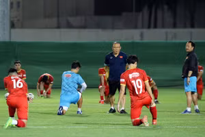 Thầy Park thay đổi toàn bộ số áo các cầu thủ.