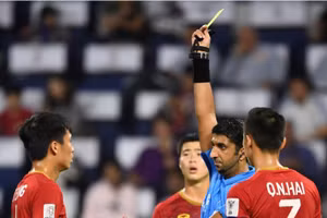 Trọng tài Hassan tiếp tục cầm còi trận Việt Nam tiếp Nhật Bản tại Mỹ Đình ngày 11/11.