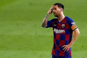 La Liga tính đường "ưu ái" để Barca giữ chân Messi.