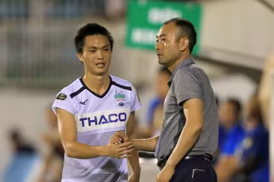 Thầy cũ của Tuấn Anh vừa bị đội bóng của Campuchia sa thải.