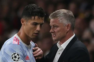 Ronaldo đòi HLV Ole cho đá chính mọi trận của Man Utd.