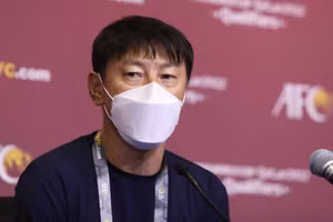 Huấn luyện viên Shin Tae Yong hài lòng với 1 điểm kiếm được khi đối đầu tuyển Việt Nam.