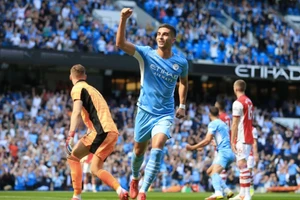 Ferran Torres lập cú đúp giúp Man City đả bại Arsenal 5-0.