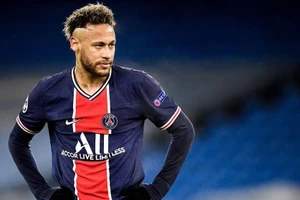 Neymar quyết định gắn bó với PSG đến năm 2026.