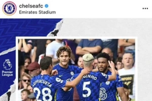 Willian khiến cổ động viên Arsenal nổi giận vì "like" bài mừng chiến thắng của Chelsea trước đội nhà.