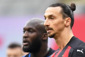 Ibrahimovic chấp nhận lỡ đại chiến với Man Utd để tham gia Nhạc hội San Remo.