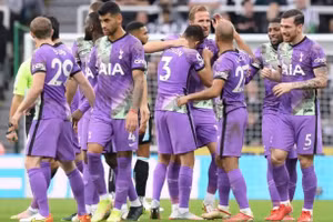 Kane đã có bàn thắng đầu tiên tại Ngoại hạng Anh mùa này