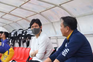 Park Choong Kyun thay ông Hoàng Văn Phúc dẫn dắt Hà Nội FC.