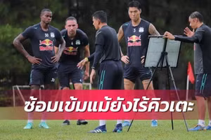 Tờ Siam Sport (Thái Lan) thán phục sự chăm chỉ của thầy trò Kiatisak.