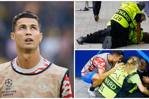 Ronaldo "hạ gục" một nhân viên an ninh trong trận khởi động của Man Utd.