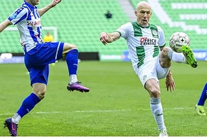 Robben tái xuất đấu với Heerenveen.