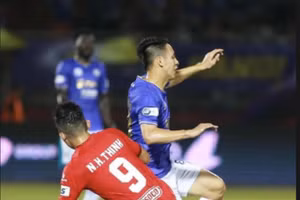 Hùng Dũng dính chấn thương nặng hồi tháng 3.